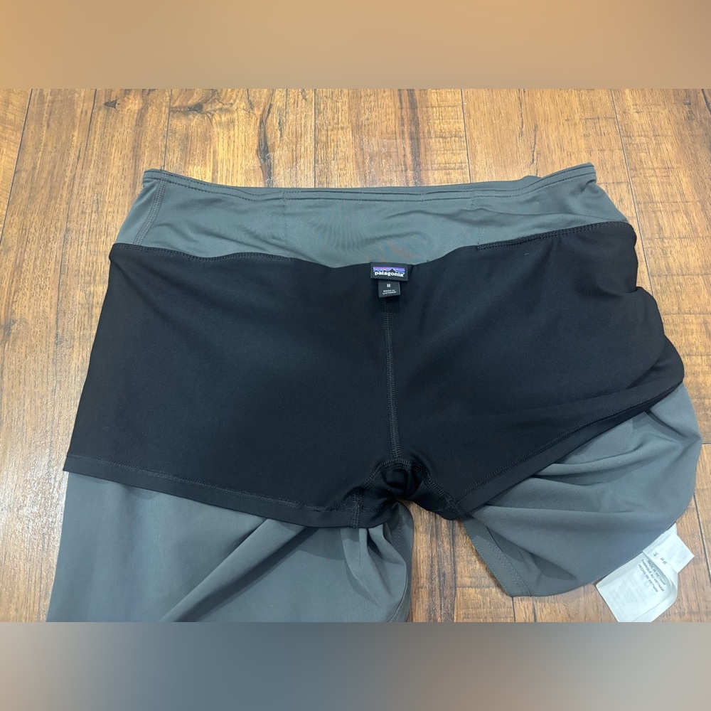 Patagonia Tech Skort in Gray Women’s Medium Hiking Outdoor Gorpcore Performance - Picture 9 of 13
